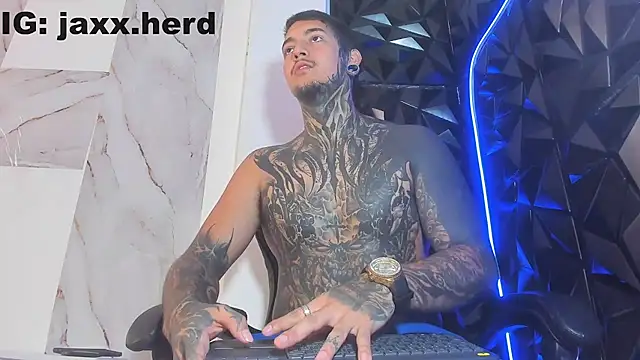 Snapshot of JAXXXONHERD chatting on October 3, 3:28 pm JAXXXONHERD online show from October 3, 3:28 pm