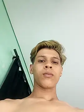 Liamscott  online show from October 12, 5:23 am