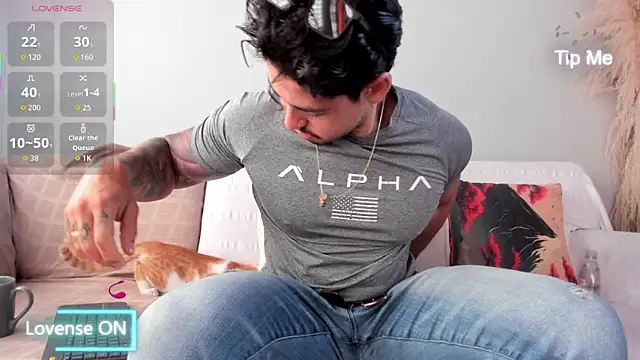 neo dimou  online show from October 15, 12:02 pm