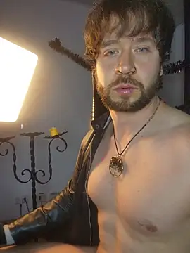 just maxii online show from October 28, 11:40 pm