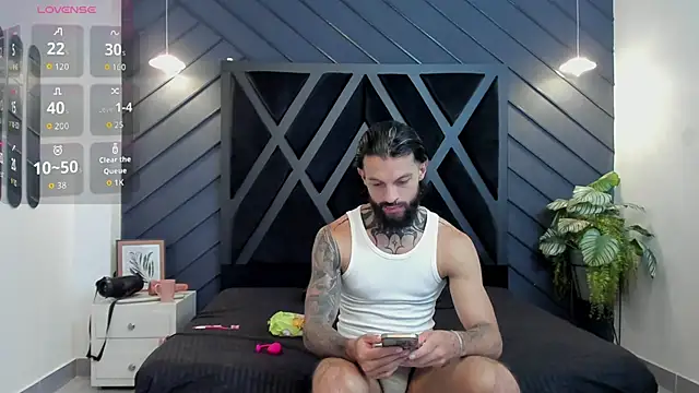 Snapshot of Apolo_Bianco_ chatting on September 10, 11:25 pm Apolo Bianco online show from September 10, 11:25 pm