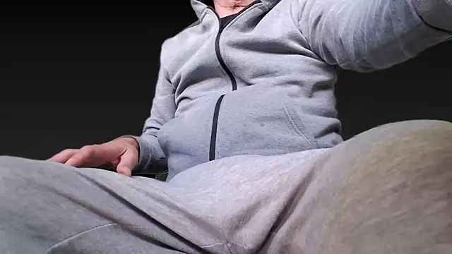 juanpalmox online show from October 28, 12:18 pm