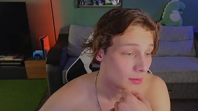 TeddyLiLboy online show from October 15, 8:05 pm