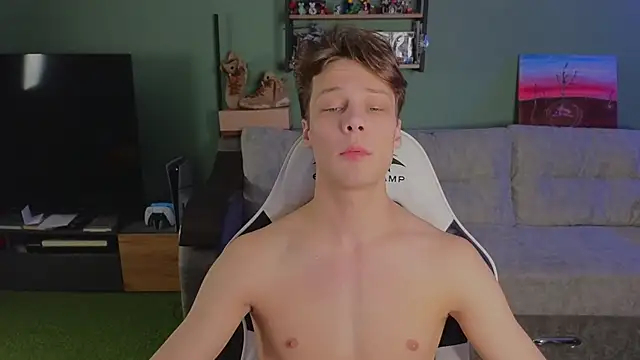 TeddyLiLboy online show from December 14, 1:29 pm