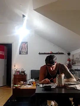 eltoulou online show from October 24, 11:50 pm