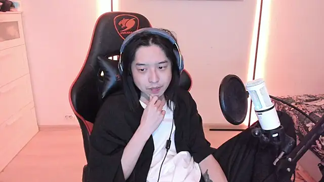 wexlee7 online show from January 12, 2:37 am