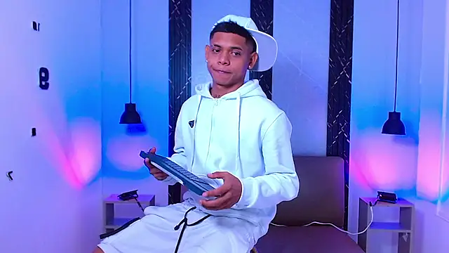 Damar fhelipe online show from September 20, 4:23 am