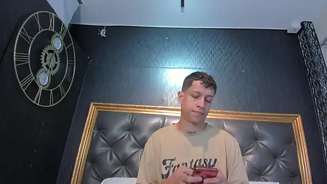 AgarEvans online show from November 6, 6:05 am