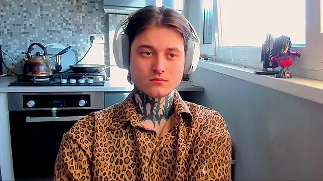  torfin  online show from April 20, 6:05 am