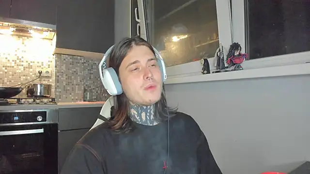  torfin  online show from March 6, 10:04 pm