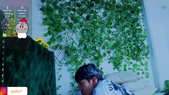 Levii Ackermann online show from December 5, 7:54 pm