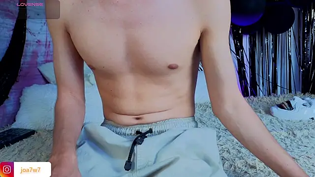 Levii Ackermann online show from October 24, 7:59 pm