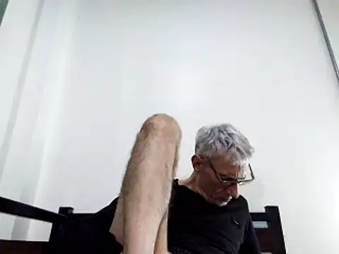 BIGUNCUTHARDCOCK online show from January 18, 10:39 am