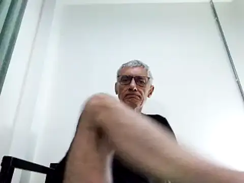 BIGUNCUTHARDCOCK online show from January 3, 11:25 am