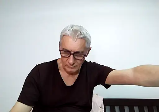 BIGUNCUTHARDCOCK online show from April 3, 1:46 am