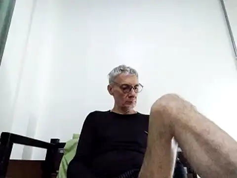 BIGUNCUTHARDCOCK online show from January 4, 1:31 am