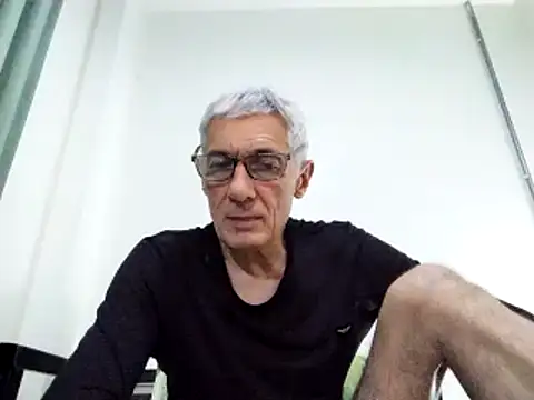 BIGUNCUTHARDCOCK online show from January 5, 11:15 am