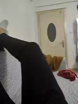 modelturanist27 online show from October 25, 11:39 pm