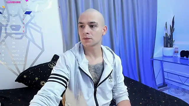 Aron-santoro online show from January 12, 4:31 am