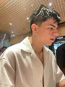 marckalexis online show from January 3, 11:44 pm