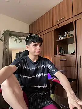 marckalexis online show from February 27, 9:25 pm