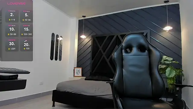 Liam Kleiin online show from October 27, 11:45 am