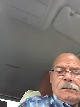 bottomhairy online show from December 3, 1:17 pm