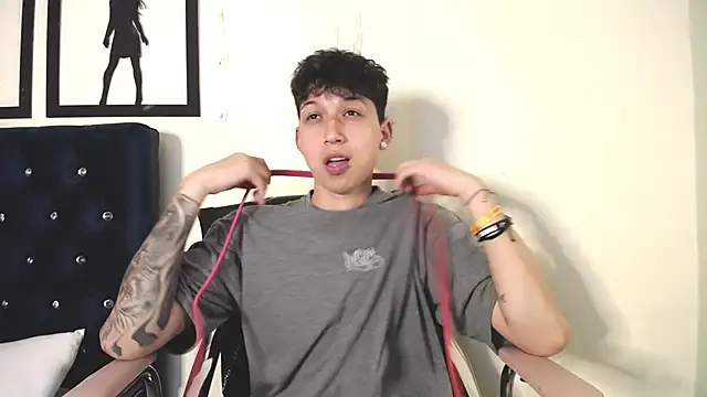  Thomas hot  online show from October 21, 1:42 am