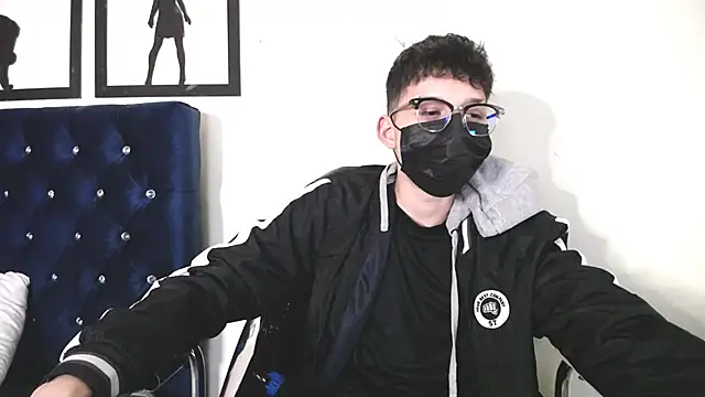  Thomas hot  online show from September 26, 3:37 am