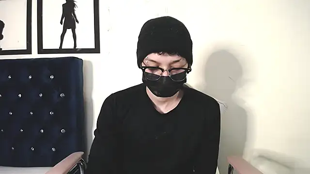  Thomas hot  online show from October 2, 4:38 am