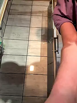 czruz online show from December 15, 8:00 am