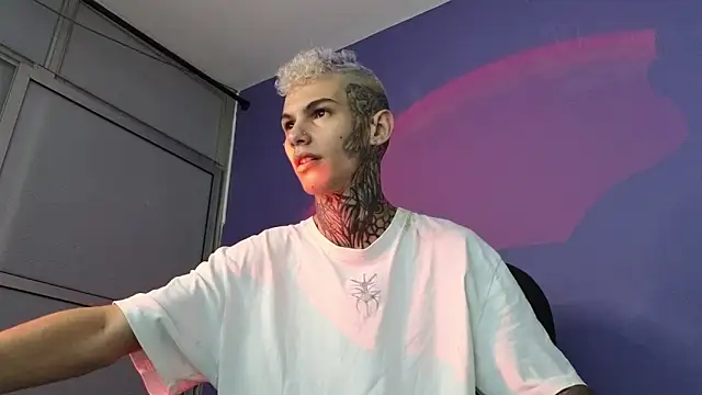 Stuart Boy  online show from March 5, 6:23 am