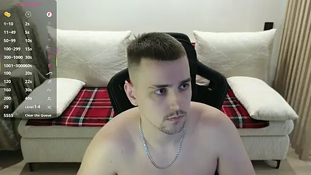 Larstar01 online show from February 20, 8:21 pm