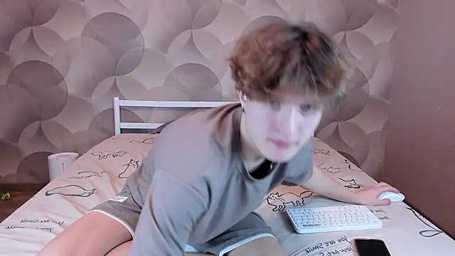 Ian Flor online show from February 14, 3:29 pm