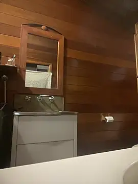 madaussiehere online show from January 9, 2:40 pm