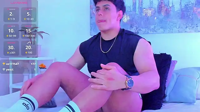 arminjones1 online show from November 14, 6:16 am