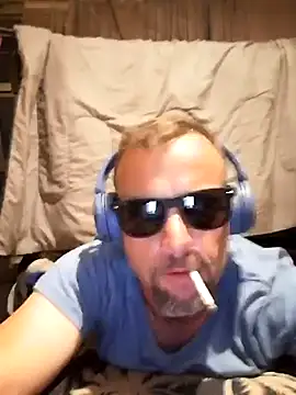 Makemecomin20min online show from February 2, 9:34 pm