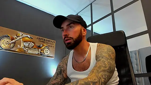 AronGrant online show from November 2, 11:58 am