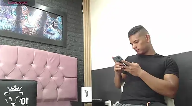 Snapshot of Chris_Dick23 chatting on February 26, 7:31 am Chris Dick23 online show from February 26, 7:31 am