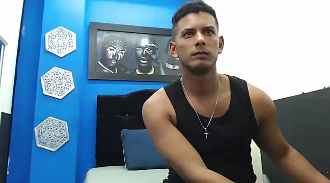 Snapshot of Chris_Dick23 chatting on December 6, 3:19 am Chris Dick23 online show from December 6, 3:19 am
