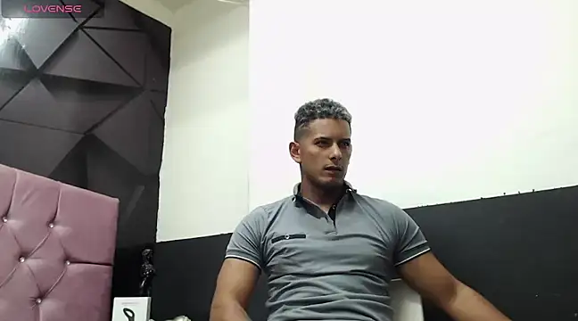 Snapshot of Chris_Dick23 chatting on December 28, 5:12 am Chris Dick23 online show from December 28, 5:12 am