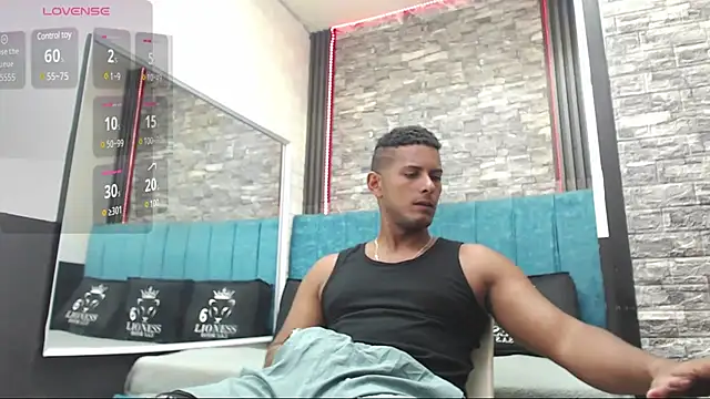 Snapshot of Chris_Dick23 chatting on February 19, 8:52 pm Chris Dick23 online show from February 19, 8:52 pm