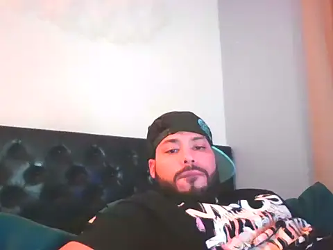 yovngBabyG4 online show from October 24, 4:14 am