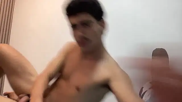 WildLogan online show from March 1, 2:33 am