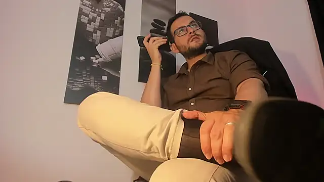 Jerry hot1 online show from February 4, 2:56 pm