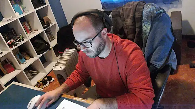 ravingr4d4 online show from December 18, 2:49 pm