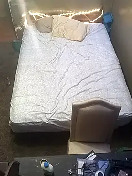 AlphaAlluring69 online show from March 27, 9:32 am