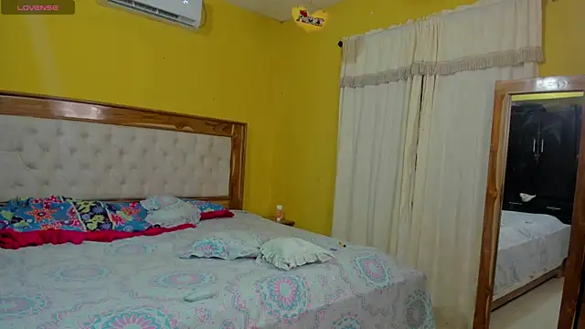 Edwars 03 online show from December 16, 7:15 am