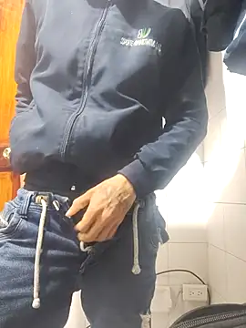 Eduardoxxx51 online show from October 16, 5:59 am