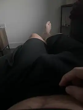 Snapshot of cussy007 chatting on February 23, 7:06 am cussy007 online show from February 23, 7:06 am